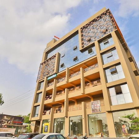 Oyo 16604 Hotel Sparsh Inn Ahmadábád Exteriér fotografie
