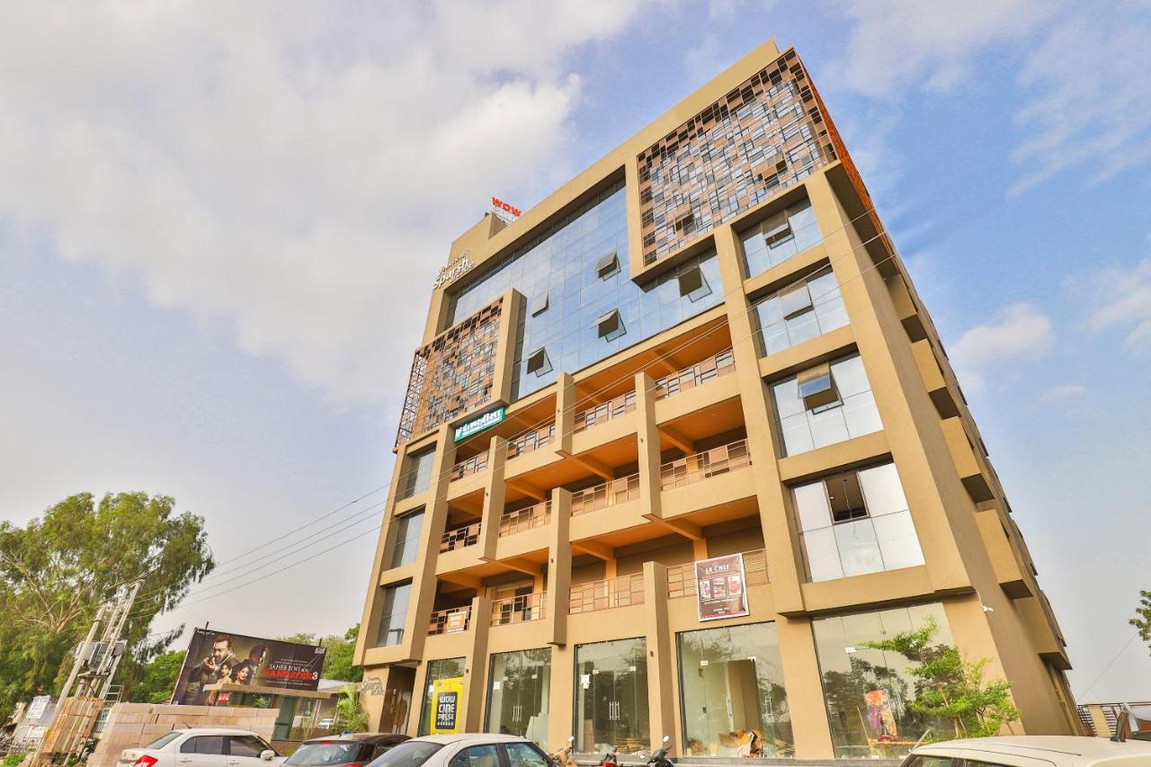 Oyo 16604 Hotel Sparsh Inn Ahmadábád Exteriér fotografie