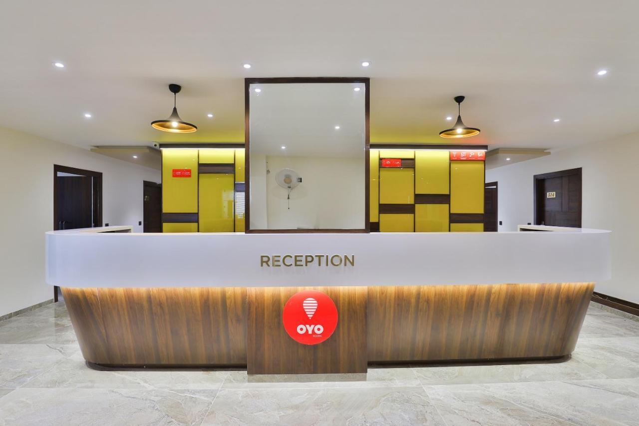 Oyo 16604 Hotel Sparsh Inn Ahmadábád Exteriér fotografie